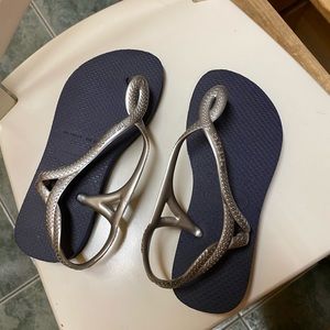 Havaianas girls sandals brand new